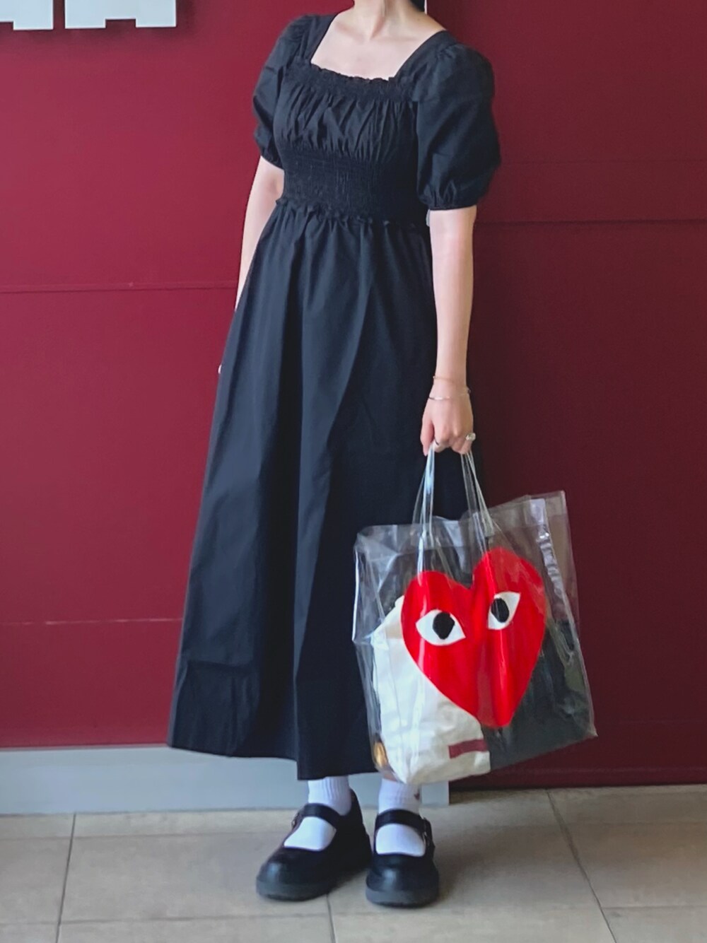 「おしゃれさんと繋がりたい、シンプルコーデ、全身黒コーデ、プチプラ」｜「COMME des GARCONSのアイテム（トートバッグ、その他）」を使った、ixxxgxxxaさん（レディース・155cm）の夏コーディネートの1枚目の写真