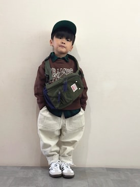 「アイテム（ボディバッグ/ウエストポーチ）」を使った、YU⭐︎さん（キッズ・100cm）の秋コーディネート