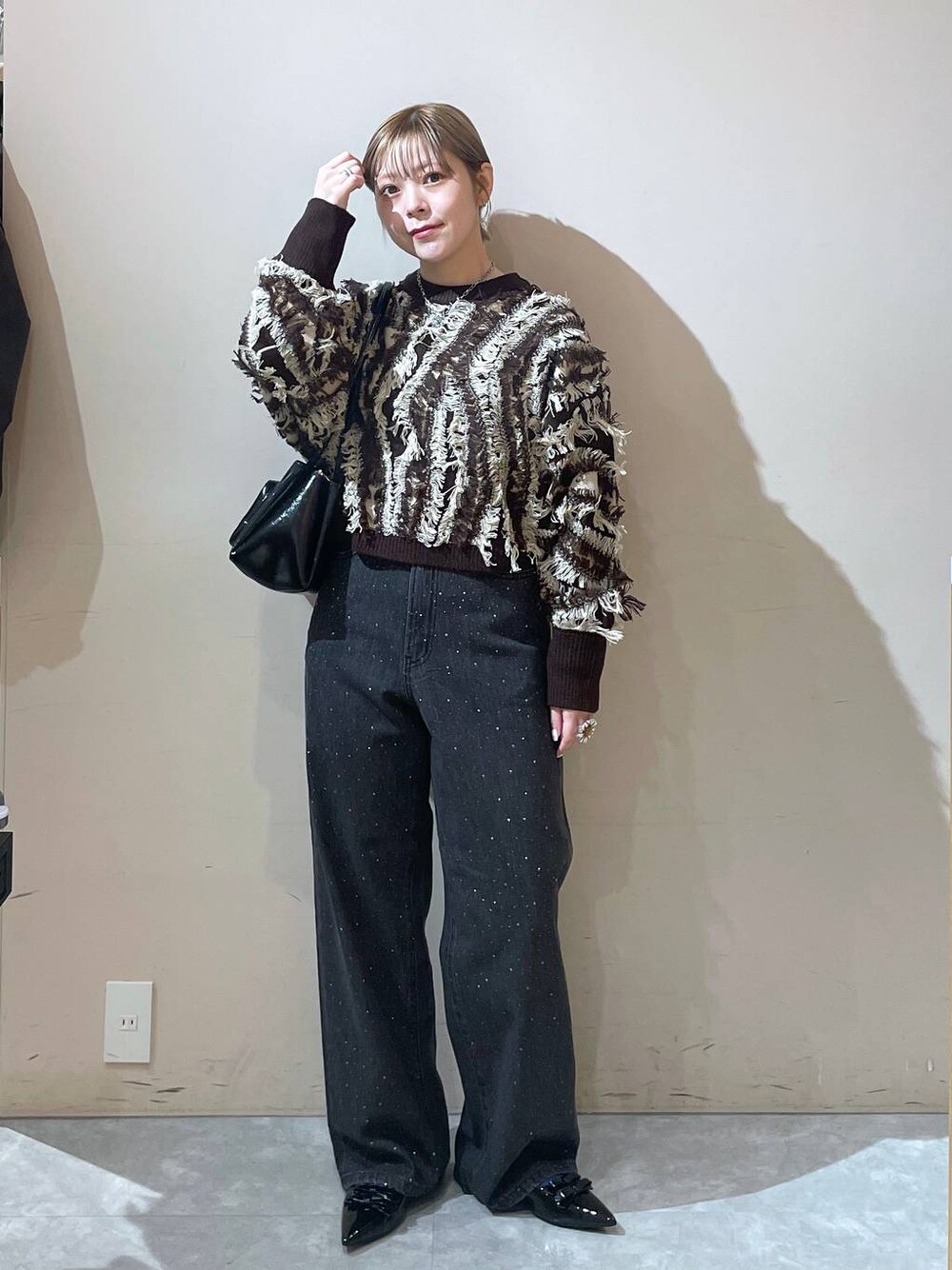 「LOWRYS FARM」｜「LOWRYS FARMのダブルリボンシューズ　 133045（パンプス、ブラック系）」を使った、Minaさん（レディース・153cm）の秋コーディネートの1枚目の写真
