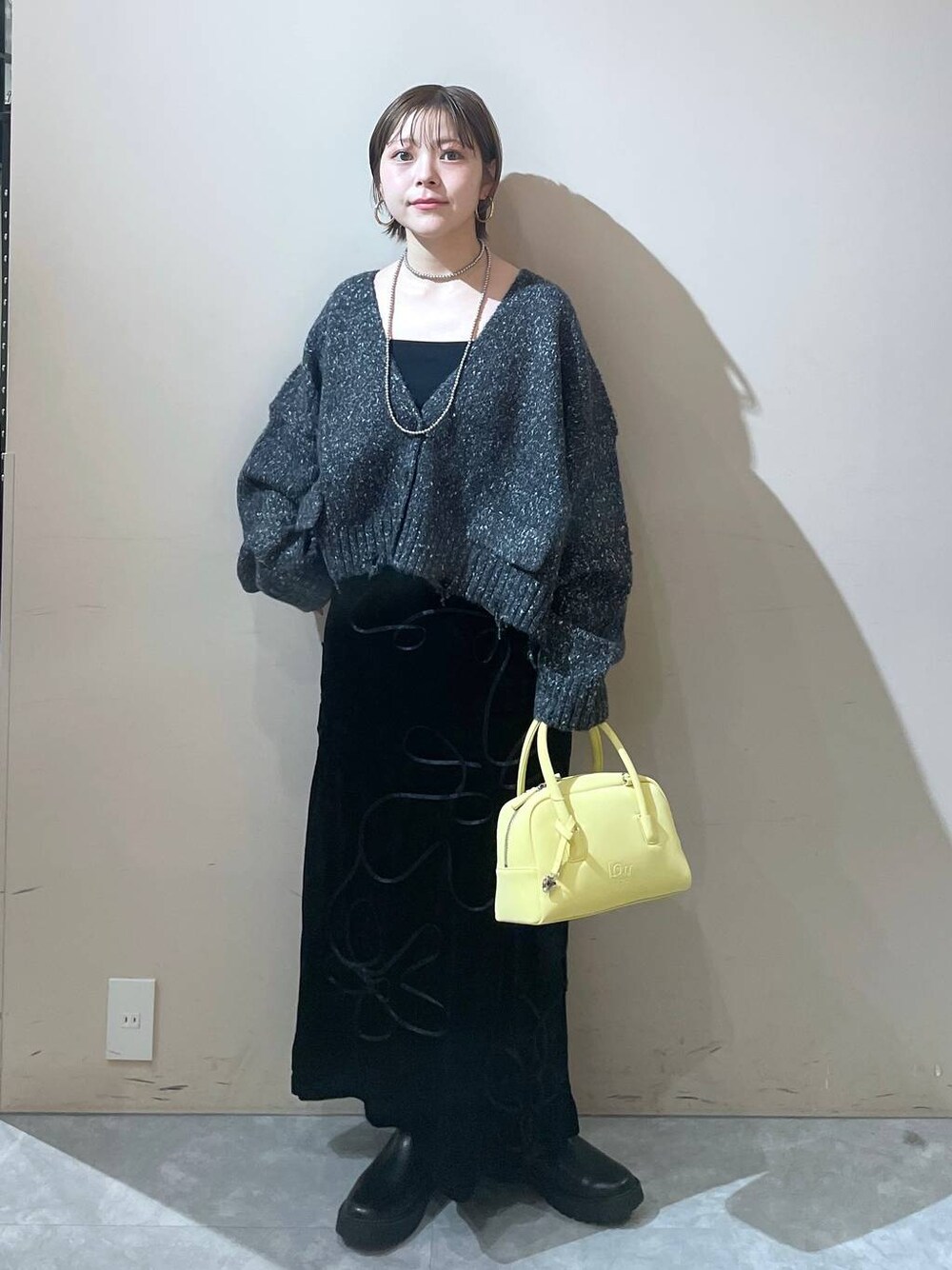 「LOWRYS FARM」｜「LOWRYS FARMのサイドゴアブーツ（ブーツ、ブラック系）」を使った、Minaさん（レディース・153cm）の秋コーディネートの1枚目の写真