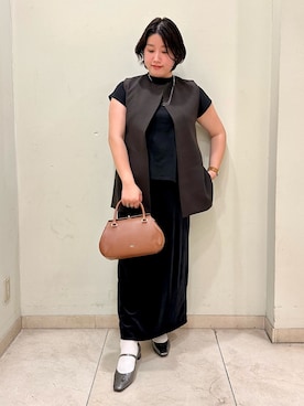 「LOWELL things（ロウェル　シングス）のアイテム（ショルダーバッグ）」を使った、mikiさん（レディース・165cm）の秋コーディネート