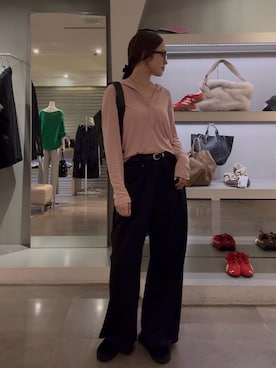 「アイテム（ストール/ショール）」を使った、risaさん（レディース・169cm）の秋コーディネート