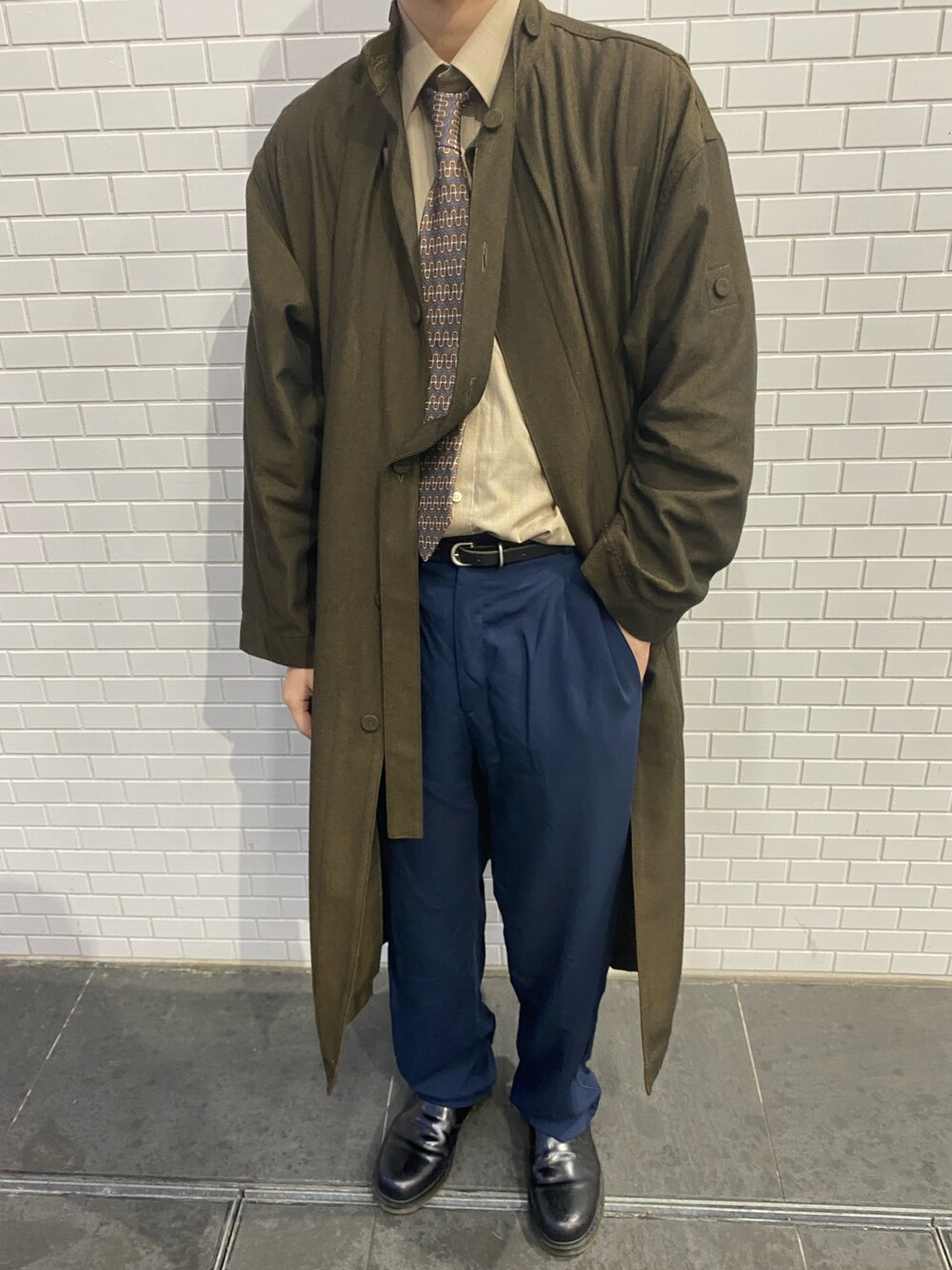 「Dr. MartensのDr.Martens ドクターマーチン 2976 チェルシー ブーツ / 2976 CHELSEA BOOT 10297001（ブーツ、ブラック系）」を使った、そうさん（メンズ・176cm）の冬コーディネートの1枚目の写真