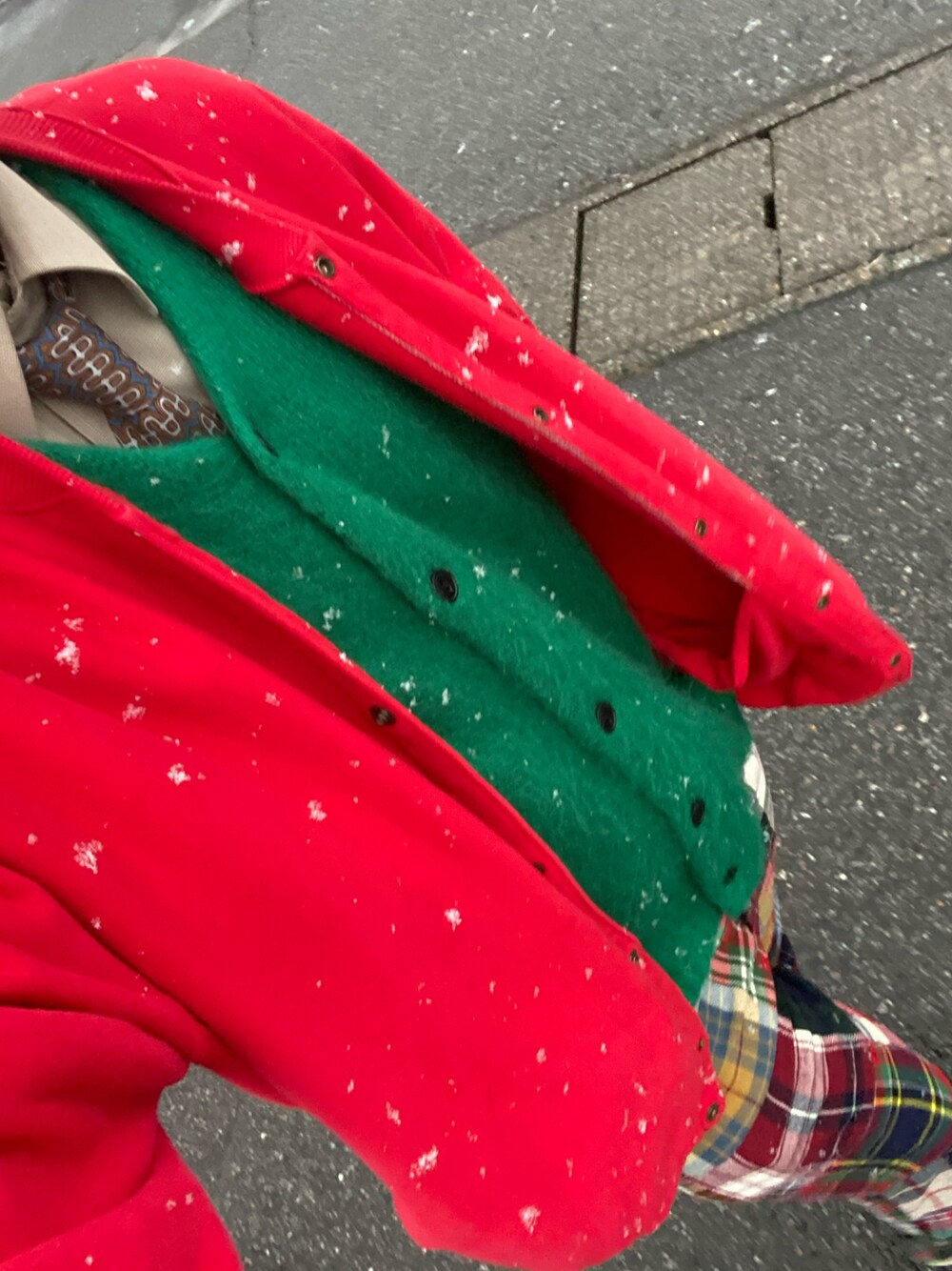 「HERMESのアイテム（ネクタイ、その他）」を使った、そうさん（メンズ・176cm）の冬コーディネートの1枚目の写真