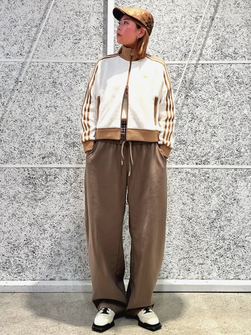 アディダス オリジナルス ベロア ニット トラックトップ / ジャージ