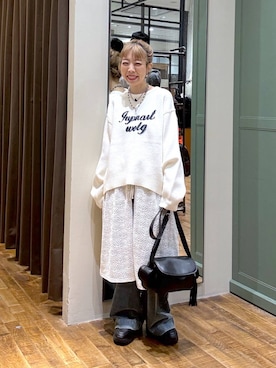 「アイテム（ヘアアクセサリー）」を使った、aimiさん（レディース・156cm・30代）の秋コーディネート