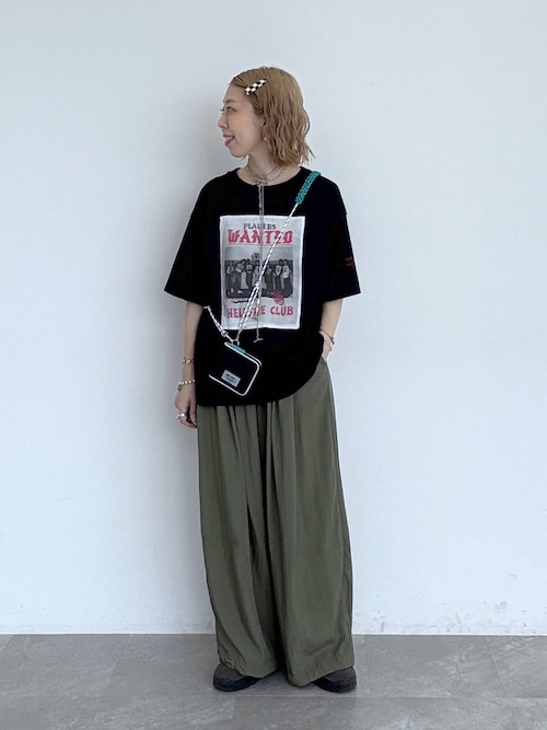 STRANGER THINGS】コラボ ポスター風プリントTシャツ（Tシャツ