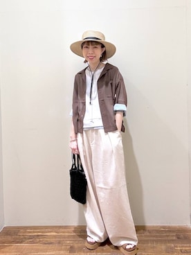 「niko and...（ニコアンド）のハイツイストシアーシャツ（シャツ/ブラウス、ベージュ系）」を使った、aimiさん（レディース・156cm）の春コーディネート