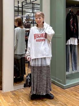「アイテム（ボストンバッグ）」を使った、aimiさん（レディース・156cm・30代）の秋コーディネート
