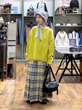 「アイテム（スカート）」を使った、aimiさん（レディース・156cm・40代）の秋コーディネート