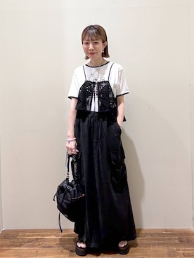 「niko and...（ニコアンド）のWベルトサンダル（サンダル、ブラック系）」を使った、aimiさん（レディース・156cm）の春コーディネート