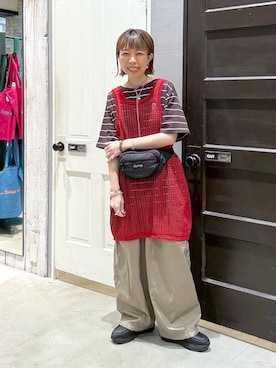 「niko and...（ニコアンド）のGardenタックプレーンパンツ（その他パンツ、ベージュ系）」を使った、aimiさん（レディース・156cm）の春コーディネート
