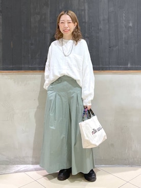 「niko and...（ニコアンド）のオリジナルスニーカーソールローファー（ローファー）」を使った、aimiさん（レディース・156cm）の春コーディネート