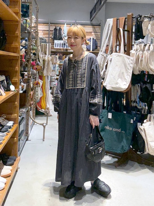 セール】刺繍パイピングワンピース（ワンピース）｜niko and