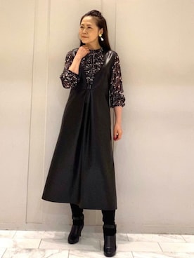 「レザー」｜「アイテム（ジャンパースカート）」を使った、EPOCAさん（レディース・161cm）の秋コーディネート