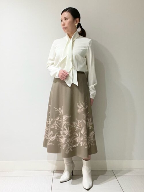 エポカsize38エンブロイダリープリント　シンセティックレザースカート エポカsize38エンブロイダリープリント シンセティックレザー