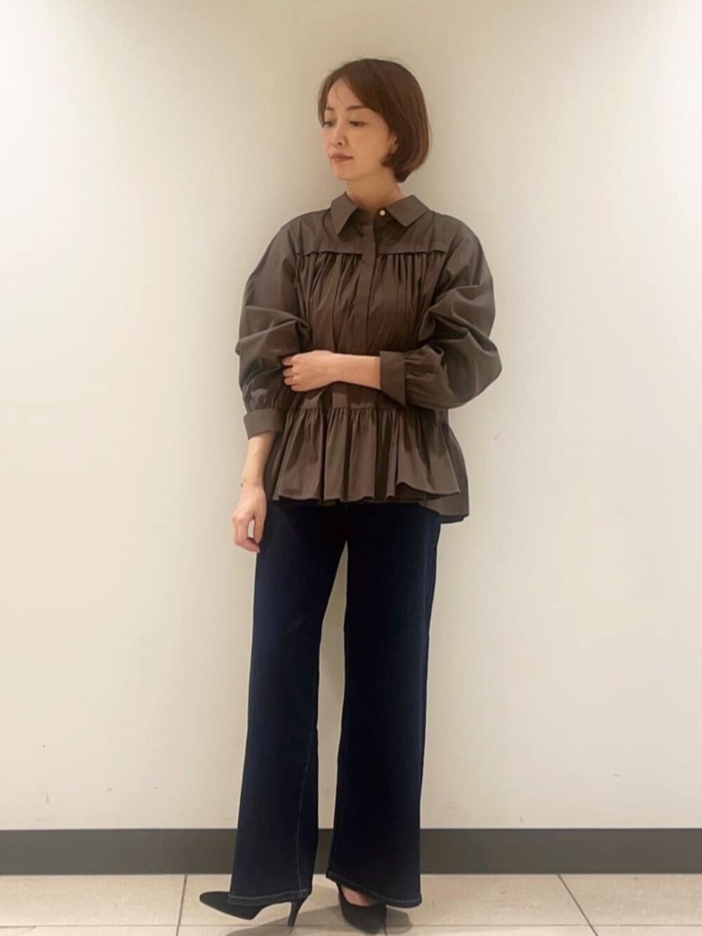 コットンナイロンストレッチ ギャザーブラウスを使った人気