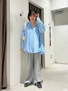 「CIAOPANIC TYPY（チャオパニックティピー）のアソート柄裾バルーンチュニックブラウス（シャツ/ブラウス、ブルー系）」を使った、ひがしゃんさん（レディース・164cm）の春コーディネート