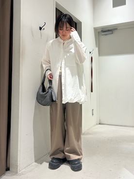 「CIAOPANIC TYPY（チャオパニックティピー）のアソート柄裾バルーンチュニックブラウス（シャツ/ブラウス、ホワイト系）」を使った、ひがしゃんさん（レディース・164cm）の春コーディネート