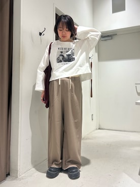 「CIAOPANIC TYPY（チャオパニックティピー）のふんわりタッチアソートワイドスリーブTee（Tシャツ/カットソー、ホワイト系）」を使った、ひがしゃんさん（レディース・164cm）の春コーディネート