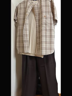 「Confirm（コンファーム）のセンタープレス タックワイドストレートパンツ【Confirm】（Trousers、ブラウン系）」を使った、れもさん（メンズ・151cm）の秋コーディネート