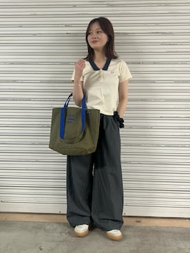「BIRTHDAY BAR（バースデイバー）のロゴ刺繍キャンバストートバッグ（トートバッグ、グリーン系）」を使った、ririkaさん（レディース・158cm）の春コーディネート