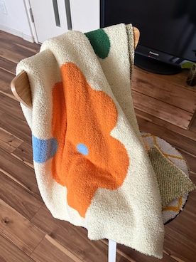 「SAHIR（サヒール）の≪新柄登場！≫【SAHIR サヒール】Mochimochi blanket　ブランケット（ブランケット、ホワイト系）」を使った、ririkaさん（レディース・158cm）の春コーディネート