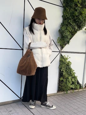「アイテム（ダウンベスト、ホワイト系）」を使った、ririkaさん（レディース・158cm）の秋コーディネート
