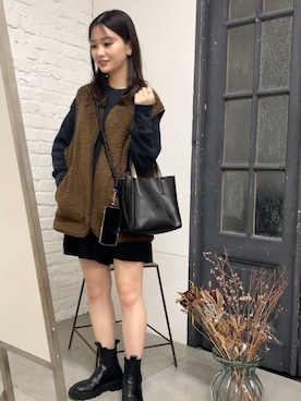 「ファーベスト」｜「アイテム（PC・スマホグッズ/家電）」を使った、ririkaさん（レディース・158cm）の秋コーディネート