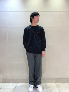 「SHIPS（シップス）のアイテム（スニーカー）」を使った、金子さん（メンズ・163cm）の秋コーディネート