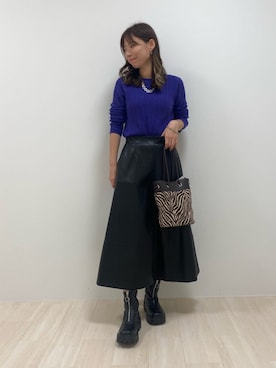 「パープル×黒」｜「アイテム（ハンドバッグ）」を使った、yuiさん（レディース・156cm）の秋コーディネート