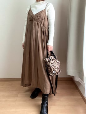 「URBAN RESEARCH（アーバンリサーチ）のヴィンテージサテンBACKリボンキャミソールワンピース（ワンピース）」を使った、toto*さん（レディース・156cm）の冬コーディネート