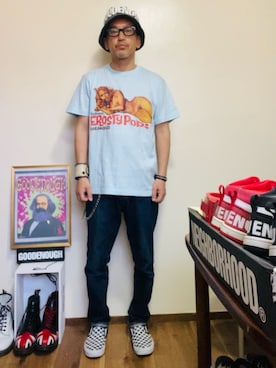 「EROSTiKA（エロスティカ）のアイテム（Tシャツ/カットソー、ブルー系）」を使った、GOODMAN®️さん（メンズ・168cm）の夏コーディネート