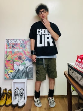 「KATHARINE HAMNETT（キャサリンハムネット）のKATHARINE HAMNETT/キャサリンハムネット SLOGAN BIG TEE（Tシャツ/カットソー、ブラック系）」を使った、GOODMAN®️さん（メンズ・168cm）の夏コーディネート