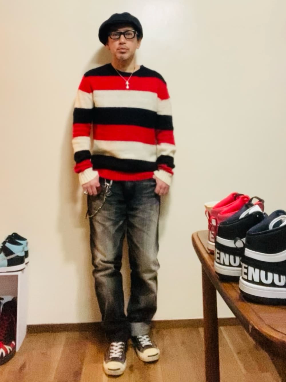 「ボーダーニット、ブラックデニム、ジャックパーセル、キャスケット、今日のコーデ」｜「CPHのCPH/シーピーエイチ/530 TC TWILL CASQUETTE/530TC ツイルキャスケット（キャスケット、ブラック系）」を使った、GOODMAN®️さん（メンズ・168cm）の春コーディネートの1枚目の写真