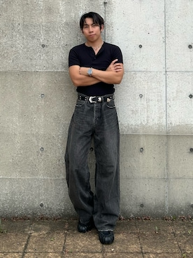 「AVIREX（アヴィレックス）の《DAILY/デイリー》RIB SHORT SLEEVE HENLEY NECK T-SHIRT / デイリーウェア リブ 半袖 へンリーネック Tシャツ / AVIREX / アヴィレックス（Tシャツ/カットソー、ブラック系）」を使った、蘭丸さん（メンズ・175cm）の夏コーディネート
