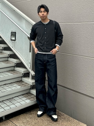 「DNSR(ディーエヌエスアール)のクロップロングスリーブグレー(Tシャツ/カットソー)」を使った、蘭丸さん(メンズ・175cm)の春コーディネート