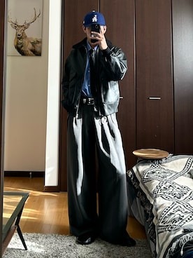 「アイテム（キーケース/キーアクセサリー、ベージュ系）」を使った、蘭丸さん（メンズ・175cm）の秋コーディネート