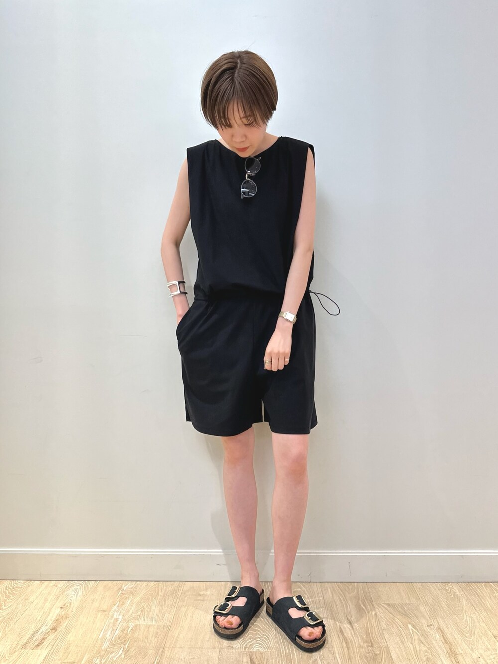 「レジャースタイル、オールインワン、初夏コーデ、夏、休日コーデ、ＵＶカット、UV対策」｜「NOLLEY’Sの◇【WEB限定】アクティビティシリーズ《高機能素材》UVカットショートオールインワン（つなぎ/オールインワン、ブラック系）」を使った、sakakibaraさん（レディース・168cm）の春コーディネートの1枚目の写真