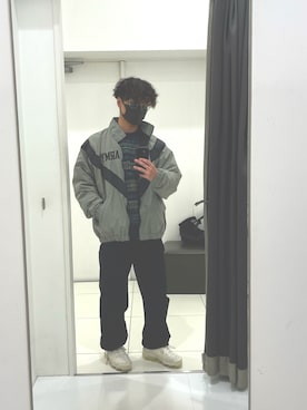 「ARMY ARMY（アーミー）のアイテム（ジャケット/アウター）」を使った、dedeponsさん（メンズ・169cm）の冬コーディネート