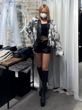 「アイテム（ライダースジャケット）」を使った、miinaさん（レディース・153cm）の秋コーディネート