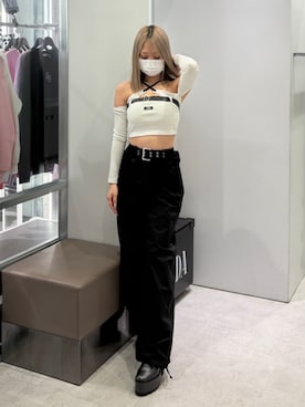 「GYDA（ジェイダ）のshiny lace upタンクソールショートブーツ（ブーツ、ブラック系）」を使った、miinaさん（レディース・156cm）の春コーディネート