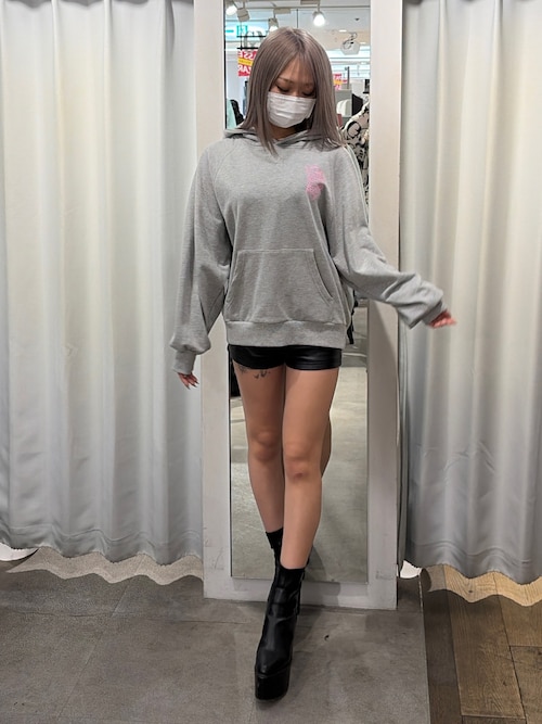 ハイウエストフェイクレザーショートパンツ（その他パンツ）｜GYDA