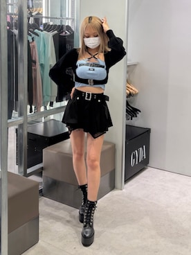 「GYDA（ジェイダ）のshiny lace upタンクソールショートブーツ（ブーツ、ブラック系）」を使った、miinaさん（レディース・156cm）の春コーディネート