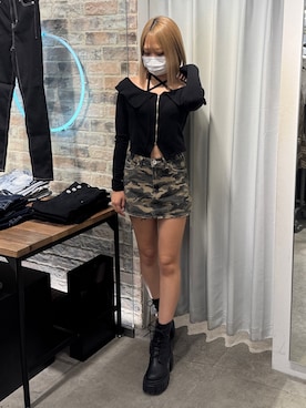 「アイテム（デニムスカート、その他）」を使った、miinaさん（レディース・153cm）の秋コーディネート