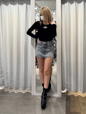 「アイテム（デニムスカート）」を使った、miinaさん（レディース・156cm）の冬コーディネート