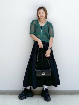 「スニーカー特集」｜「アイテム（アクセサリー）」を使った、いそまるさん（レディース・168cm）の夏コーディネート
