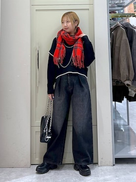 「アイテム（ストール/ショール）」を使った、いそまるさん（レディース・168cm・20代）の秋コーディネート