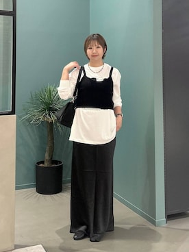 「LOWRYS FARM（ローリーズファーム）の【500mlペットボトル収納可】フラップショルダーＢＡＧ 1046881（ショルダーバッグ、ブラック系）」を使った、いそまるさん（レディース・168cm）の秋コーディネート