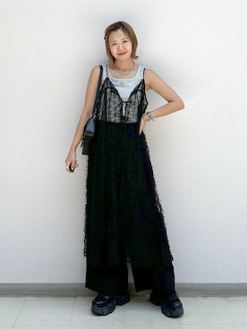 「スニーカー特集」｜「アイテム（アクセサリー）」を使った、いそまるさん（レディース・168cm）の夏コーディネート